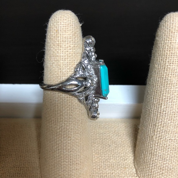 Palm Royals Turquoise Statement Ring - Picture 3 of 3